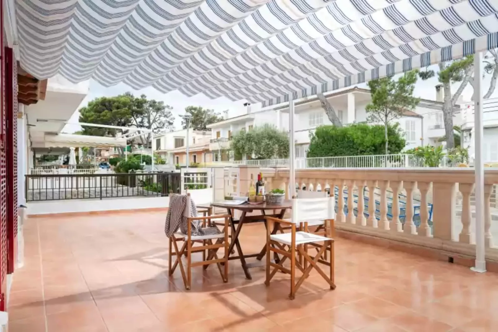 Can Pons-Terrace balcony