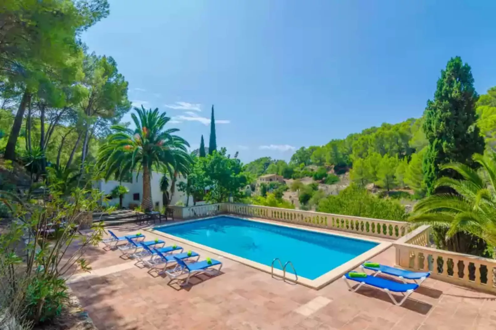 Can Bolei-Pool