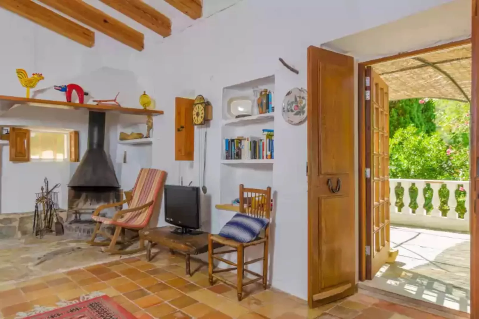 Can Bolei-Living room