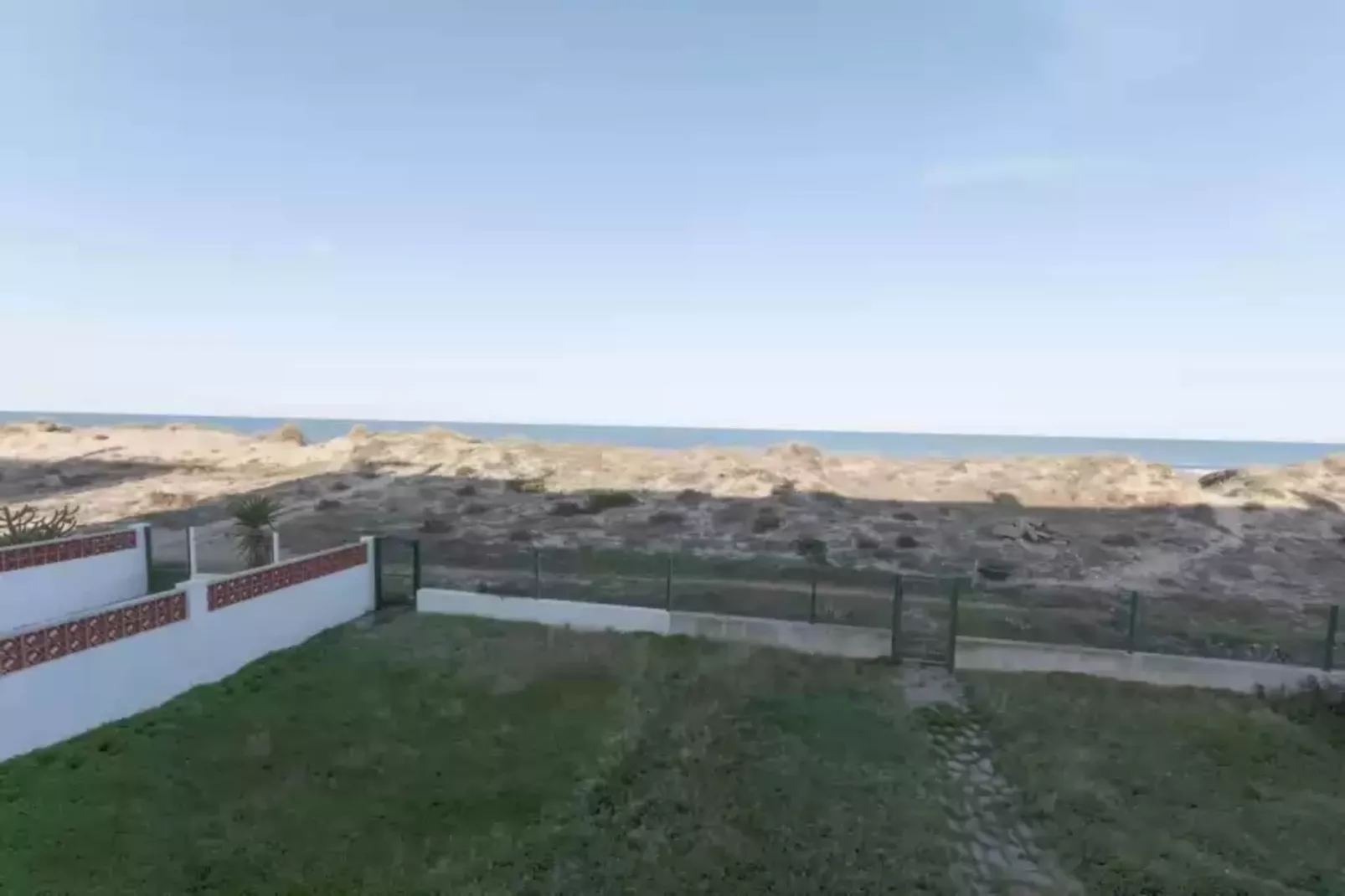 La Mar De Olas-View summer