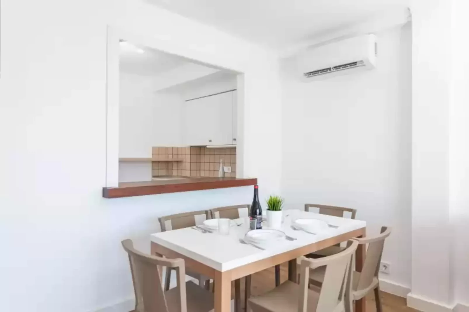 Massanet (2a)-Dining room
