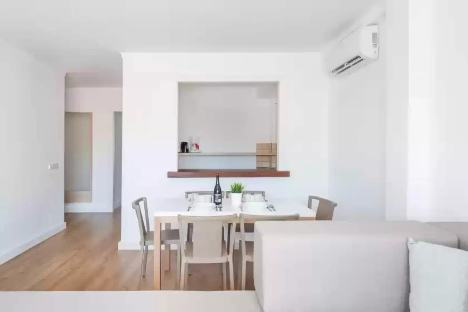Massanet (2a)-Dining room