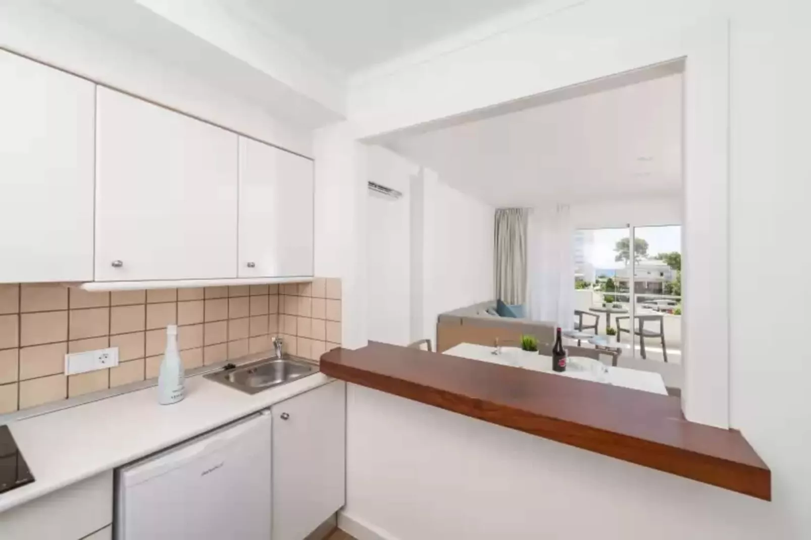 Massanet (2a)-Kitchen