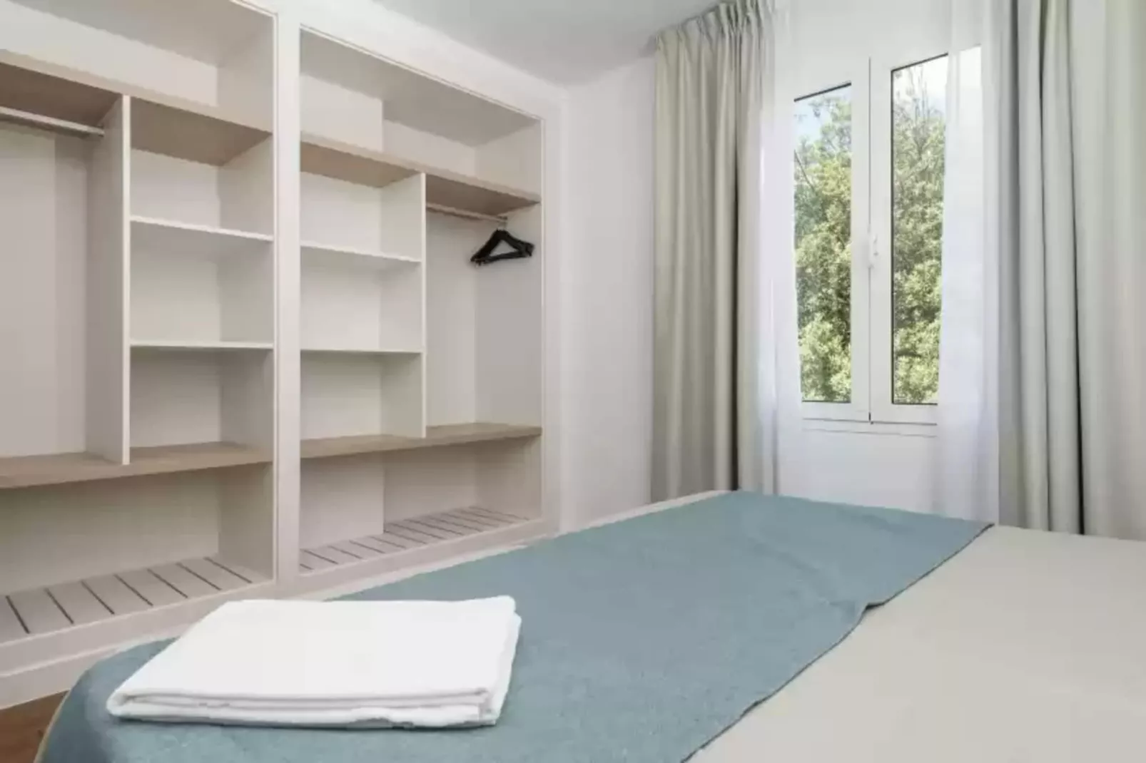 Massanet (2a)-Bedroom