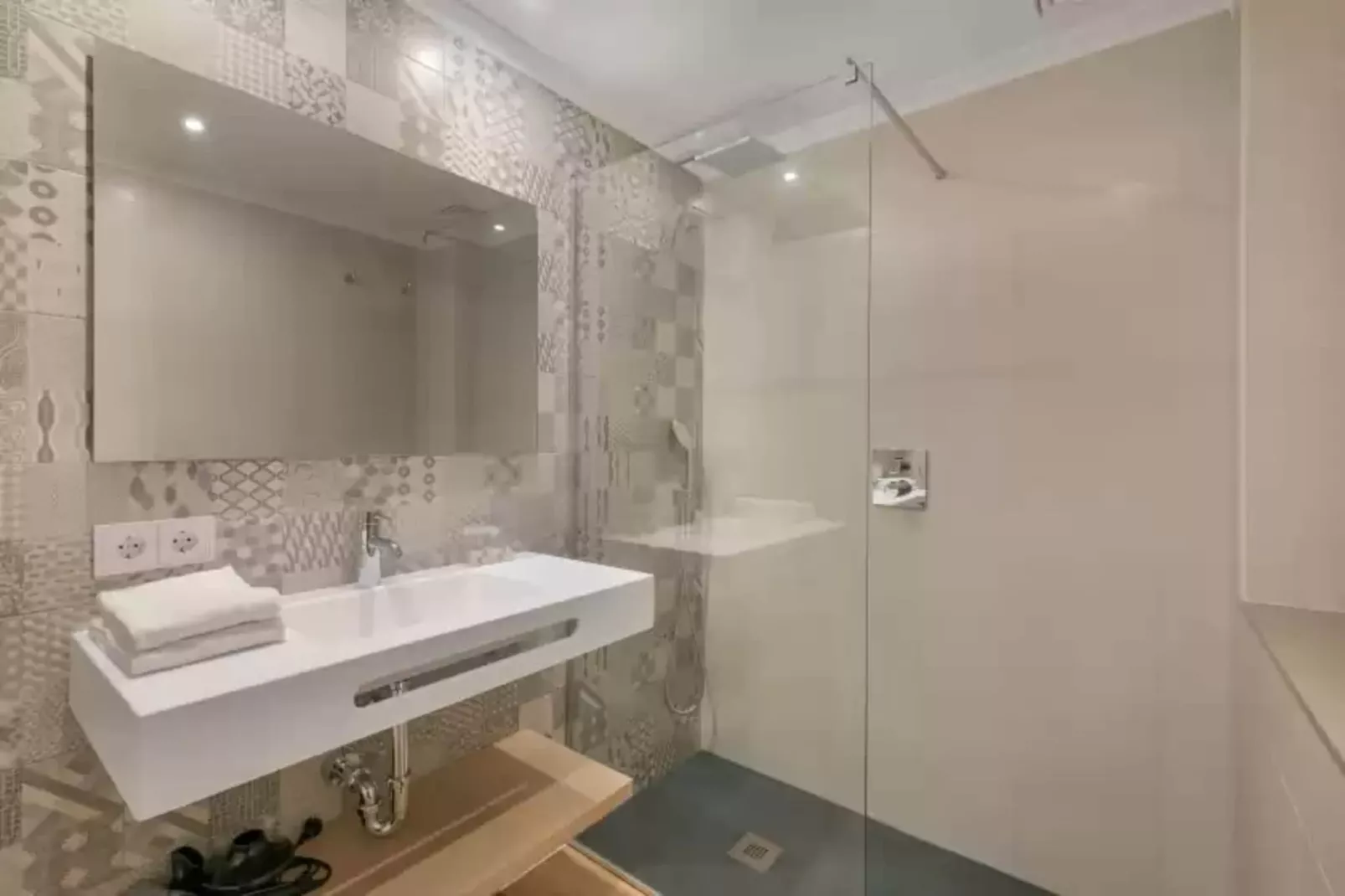 Massanet (2a)-Bathroom