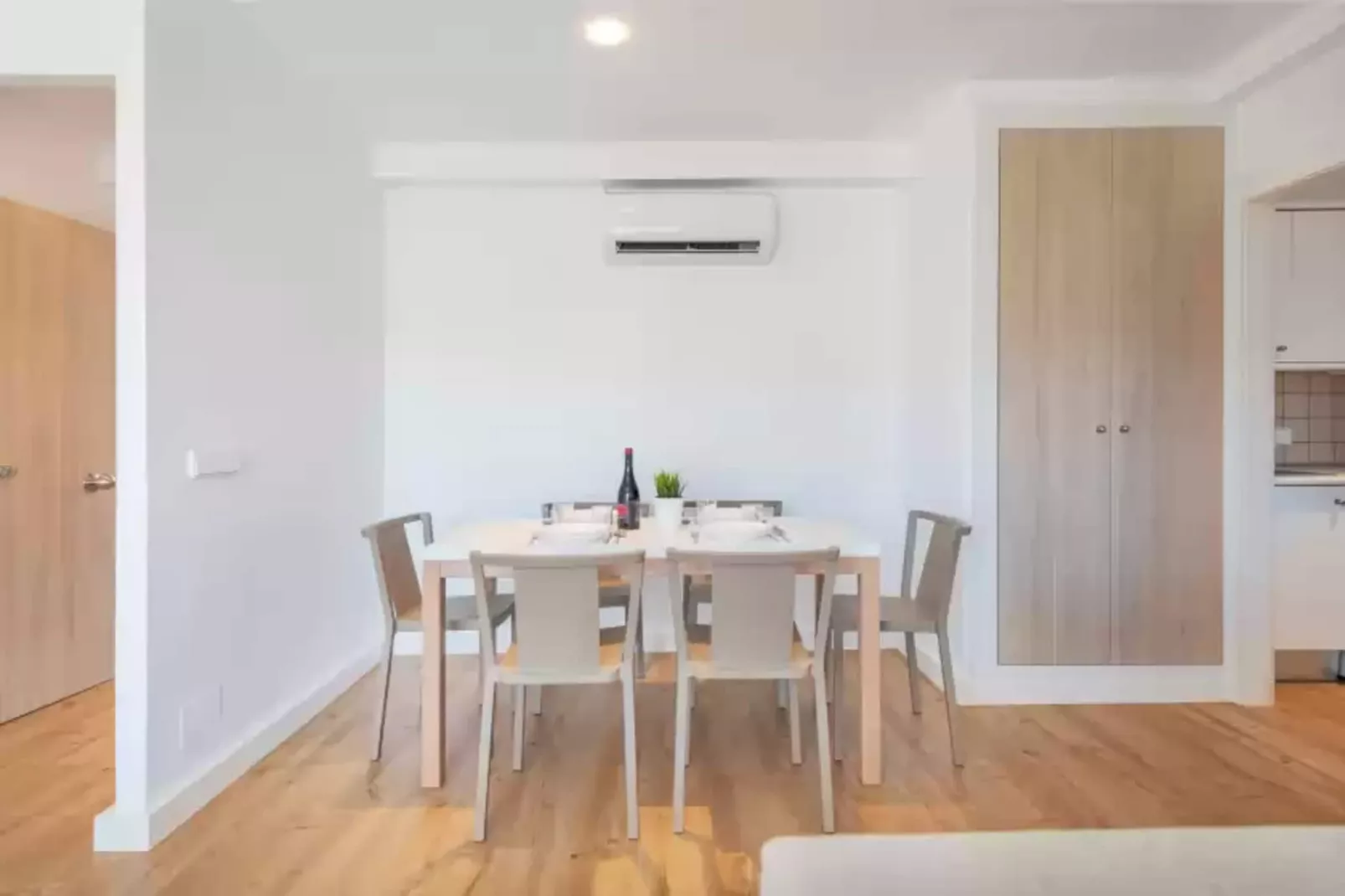 Massanet (2b)-Dining room