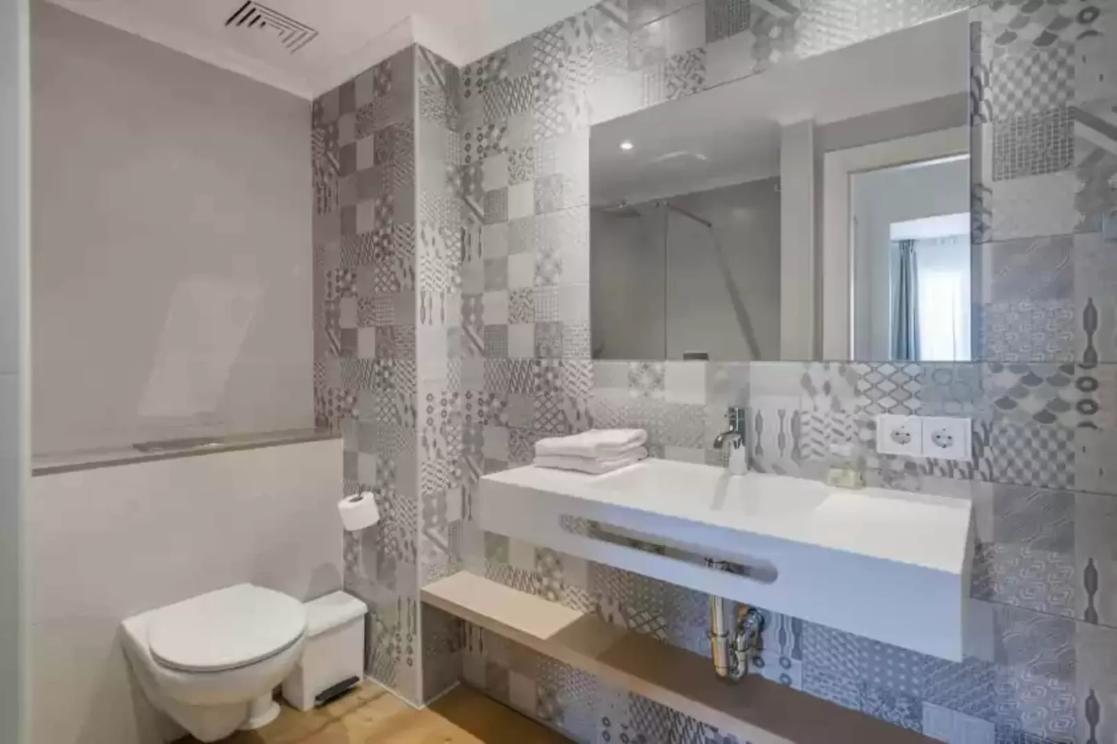 Massanet (2b)-Bathroom