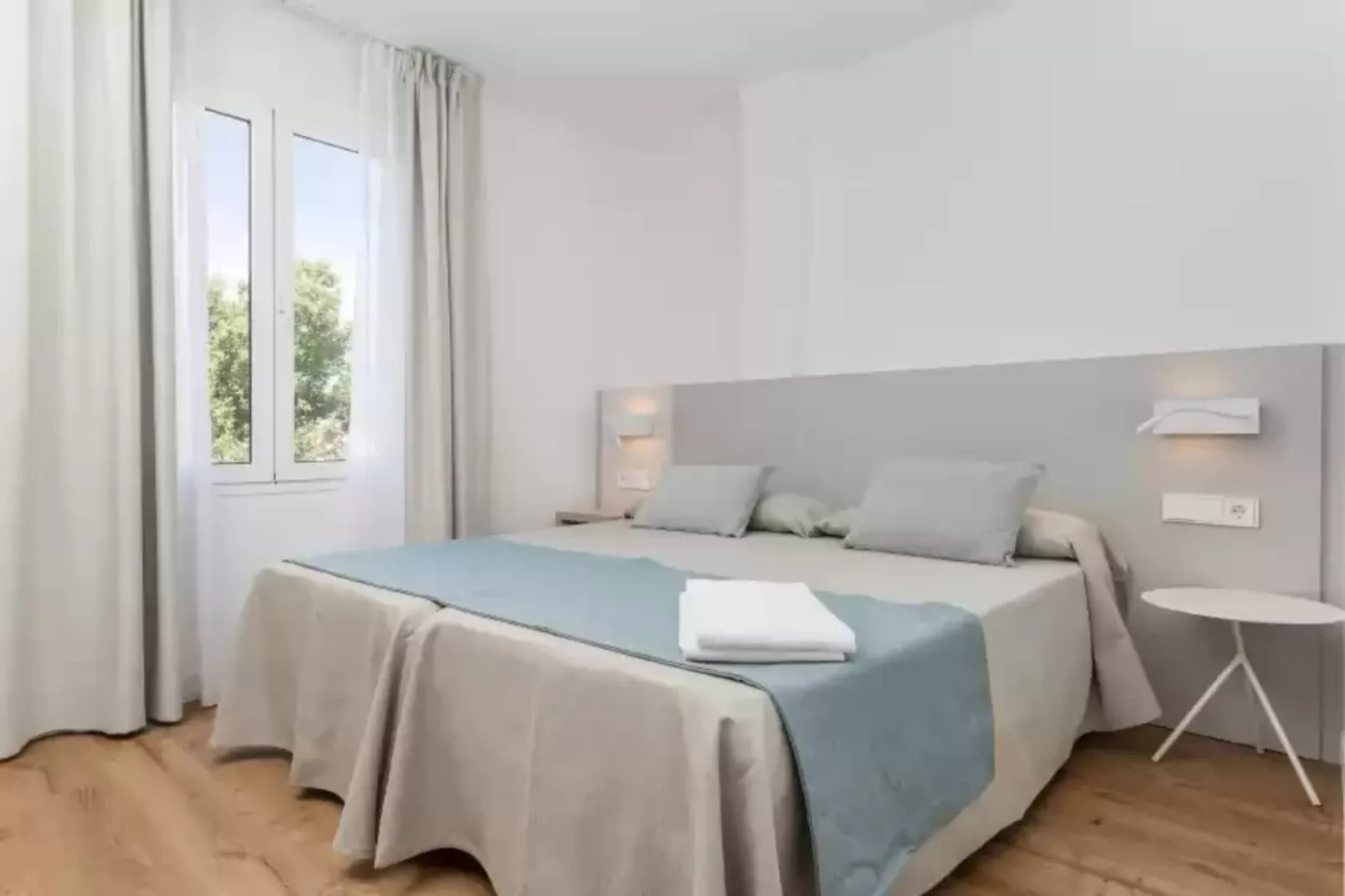Massanet (2c)-Bedroom