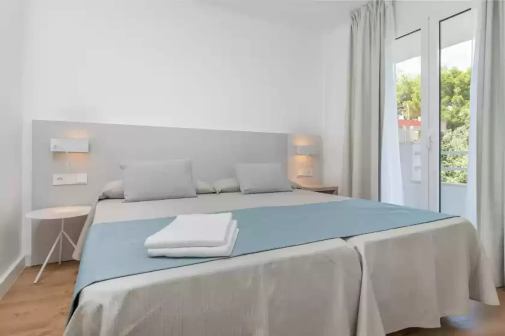 Massanet (2c)-Bedroom