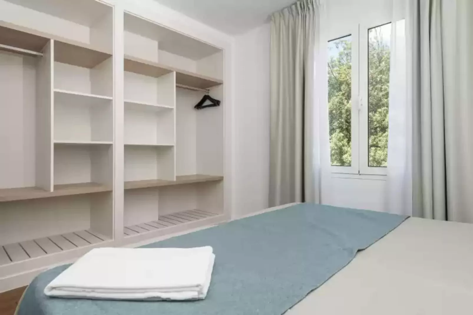 Massanet (2c)-Bedroom
