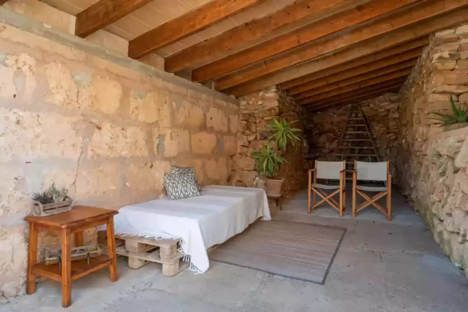 Can Miquel-Living room