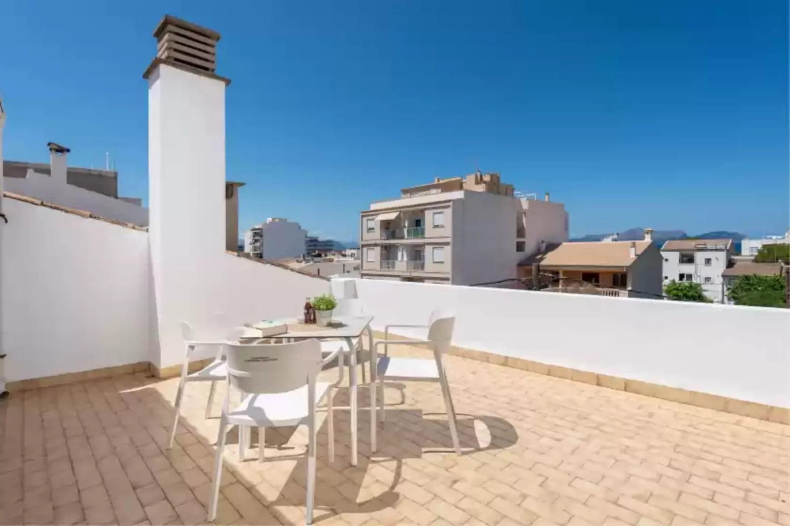 Sunset Village-Terrace balcony