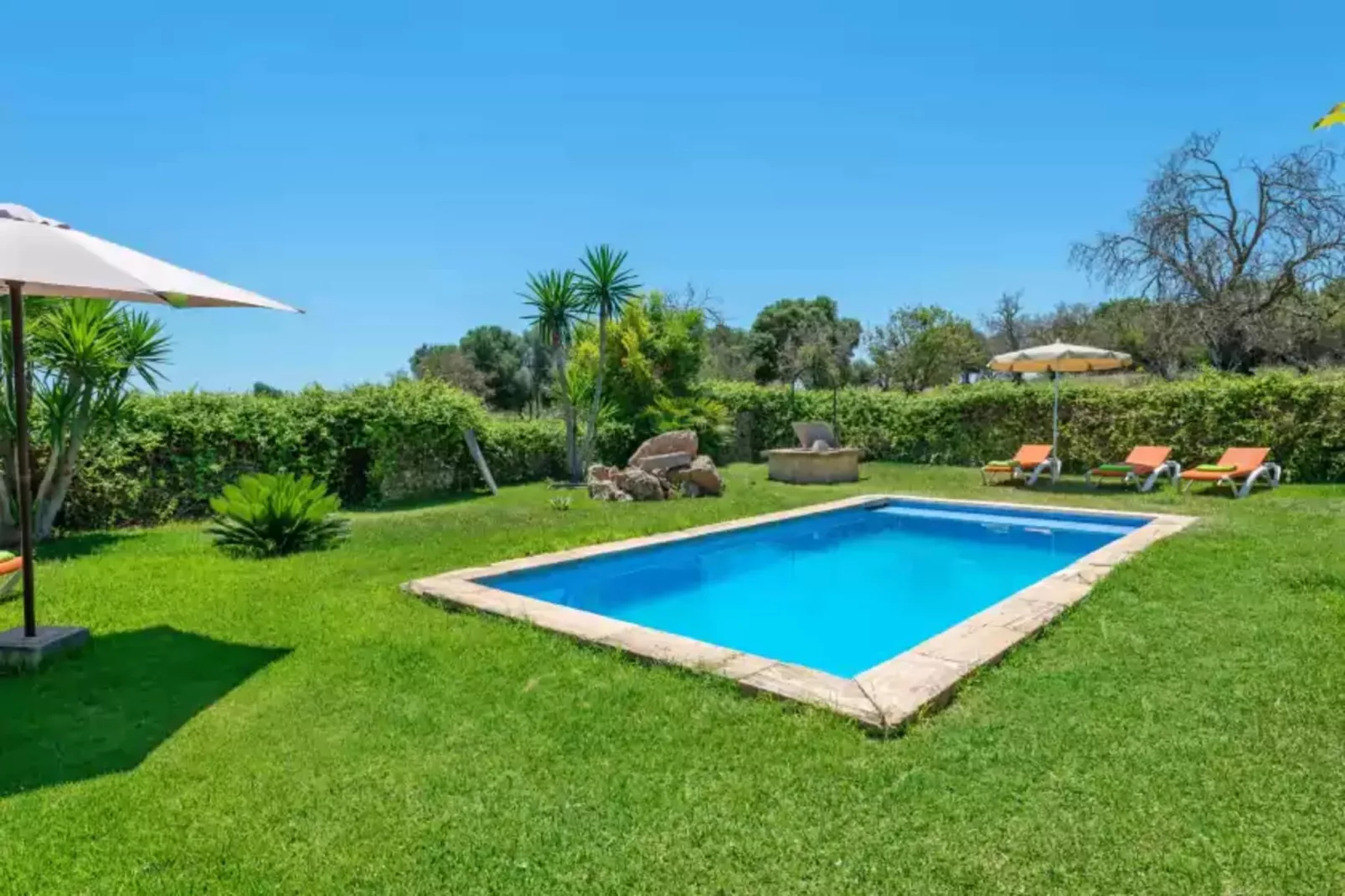 El Reboster (carboneras)-Pool