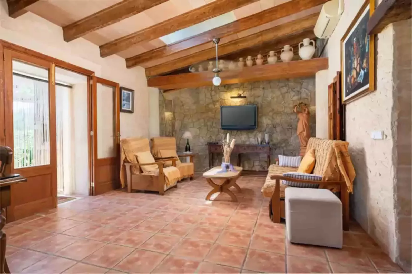 El Reboster (carboneras)-Living room