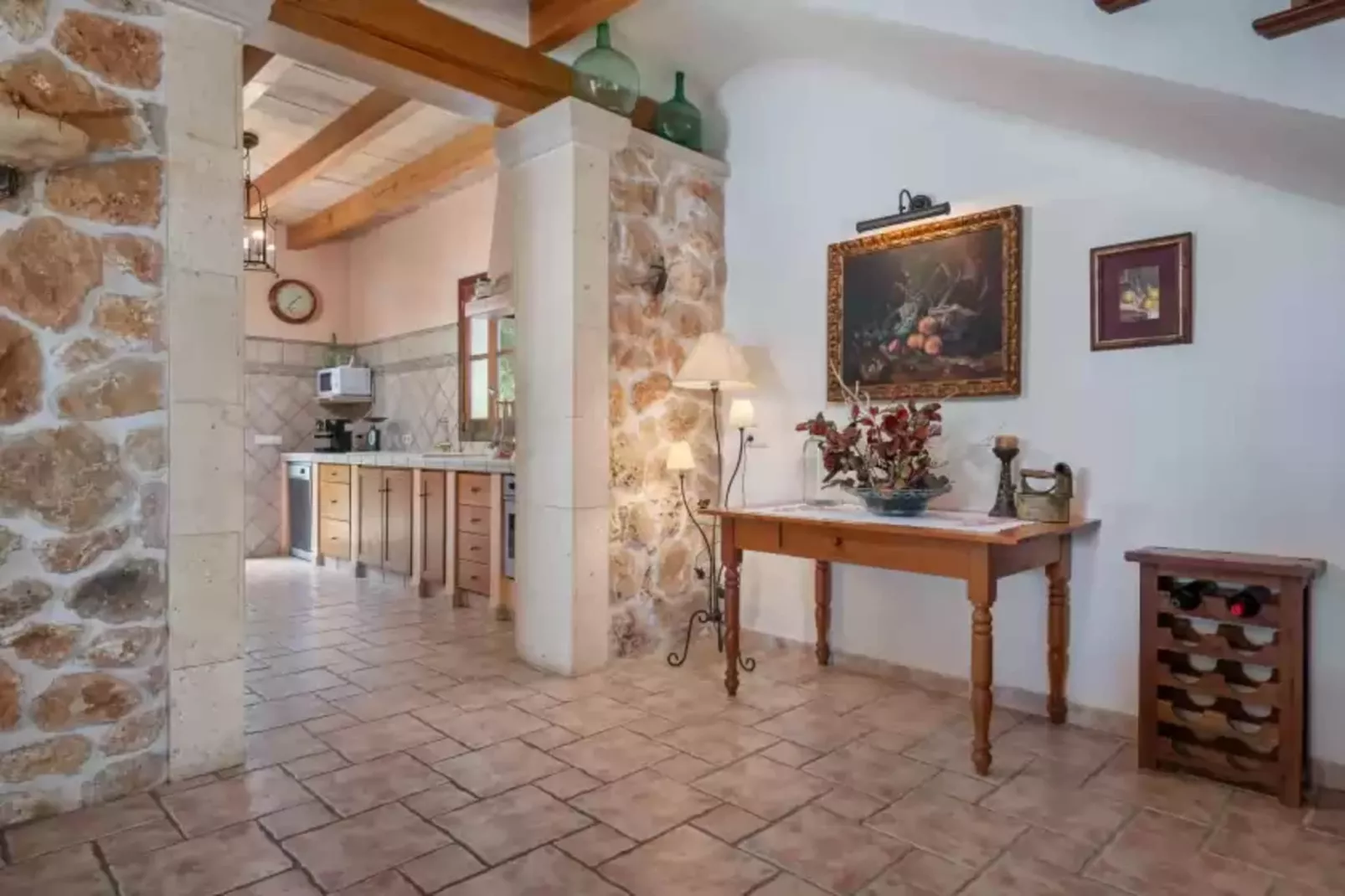 Son Lloringo-Living room