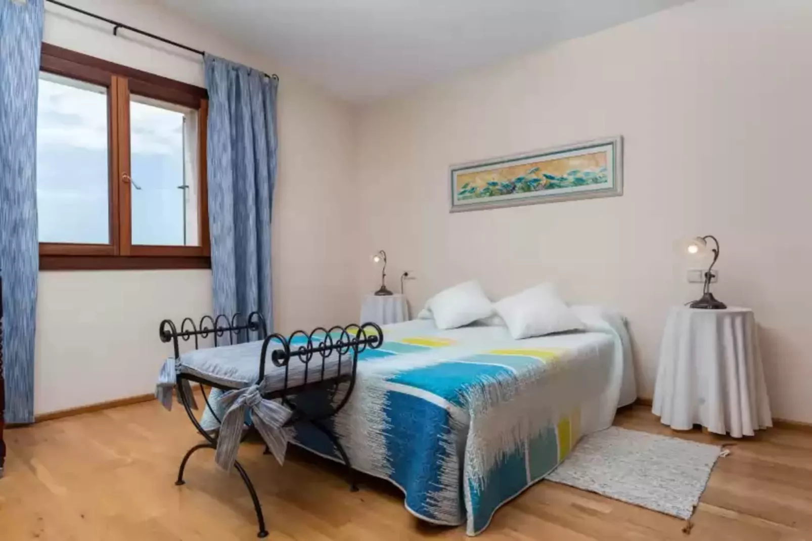 Son Lloringo-Bedroom