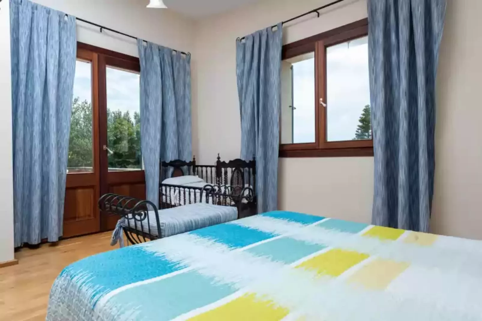 Son Lloringo-Bedroom