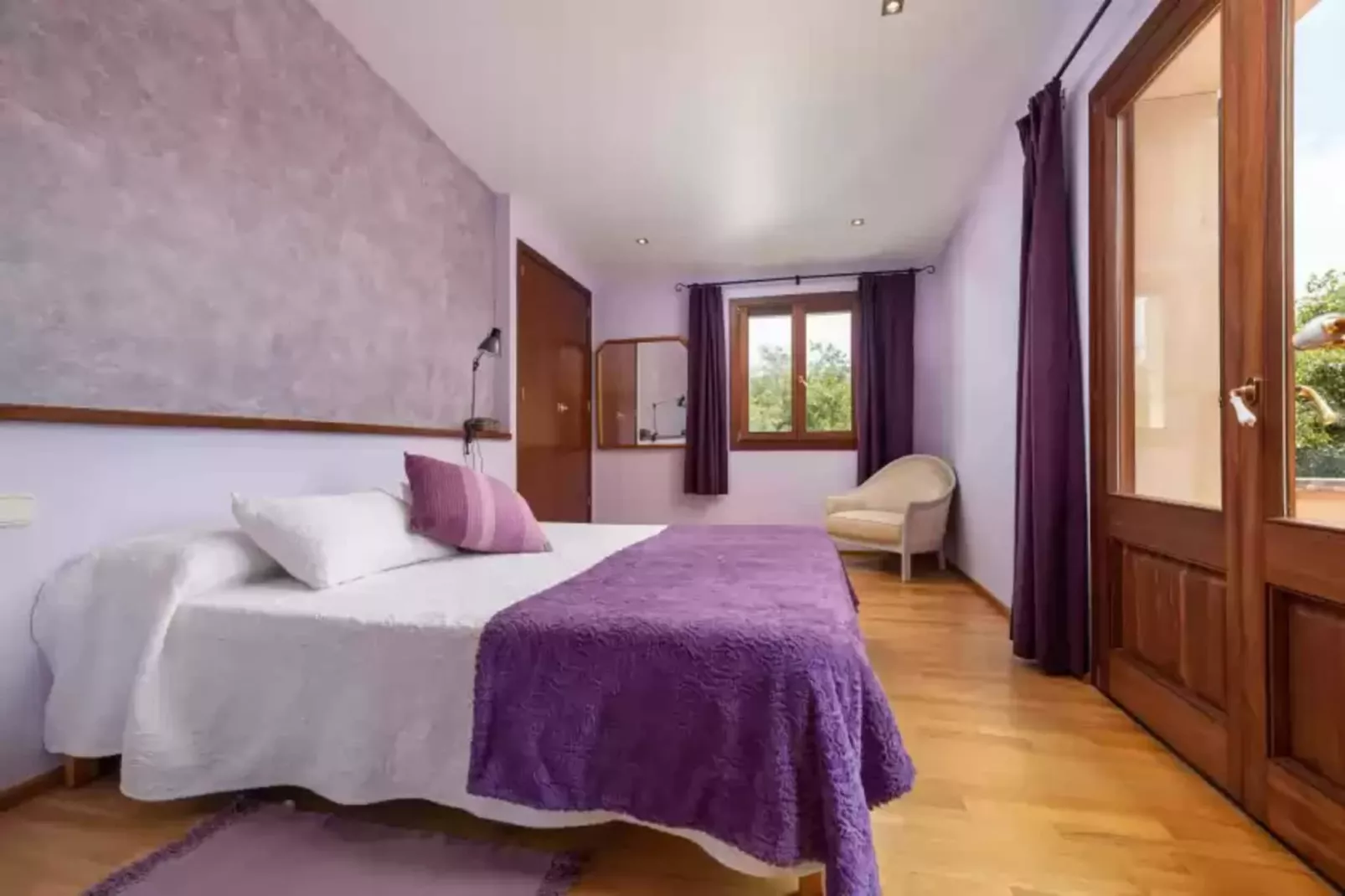 Son Lloringo-Bedroom