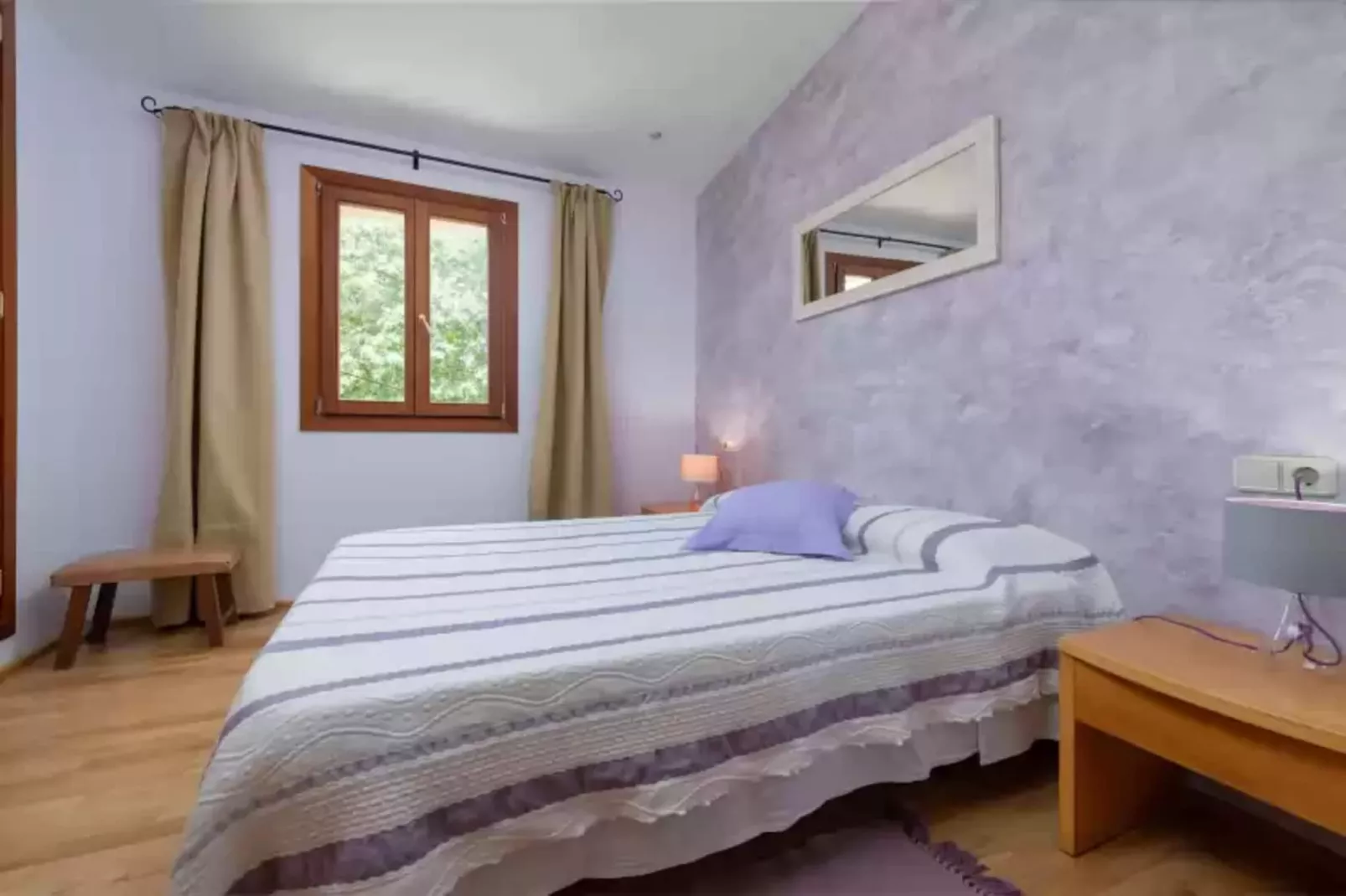 Son Lloringo-Bedroom