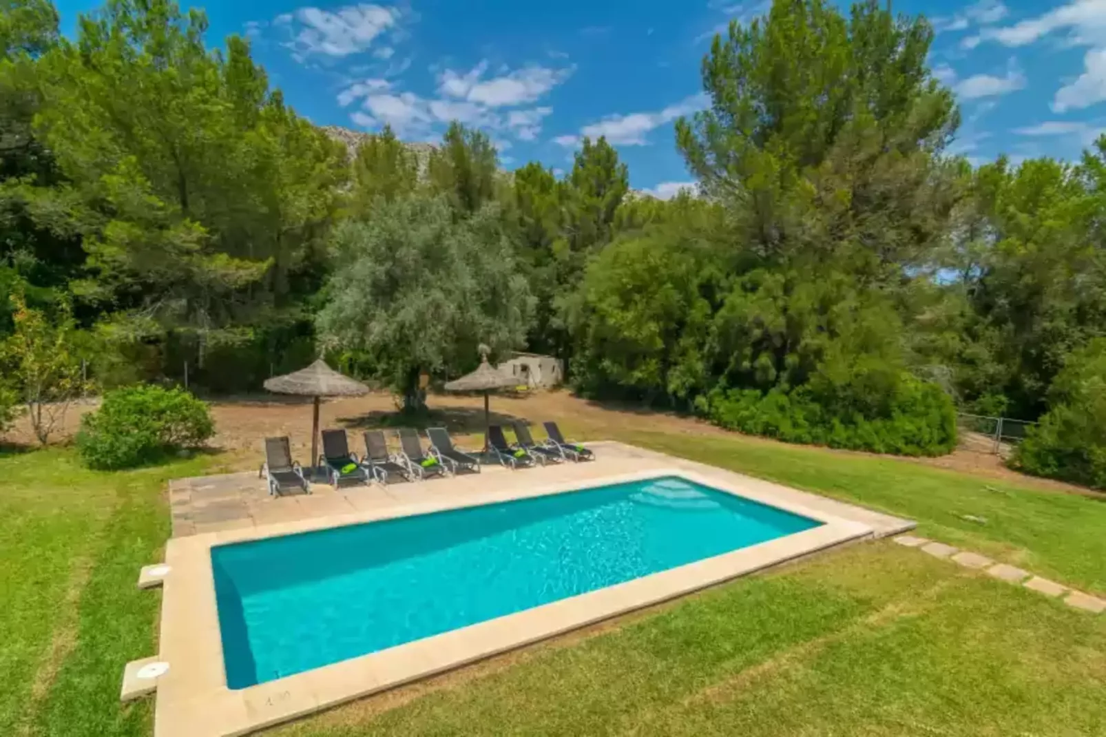 L'esplai-Pool