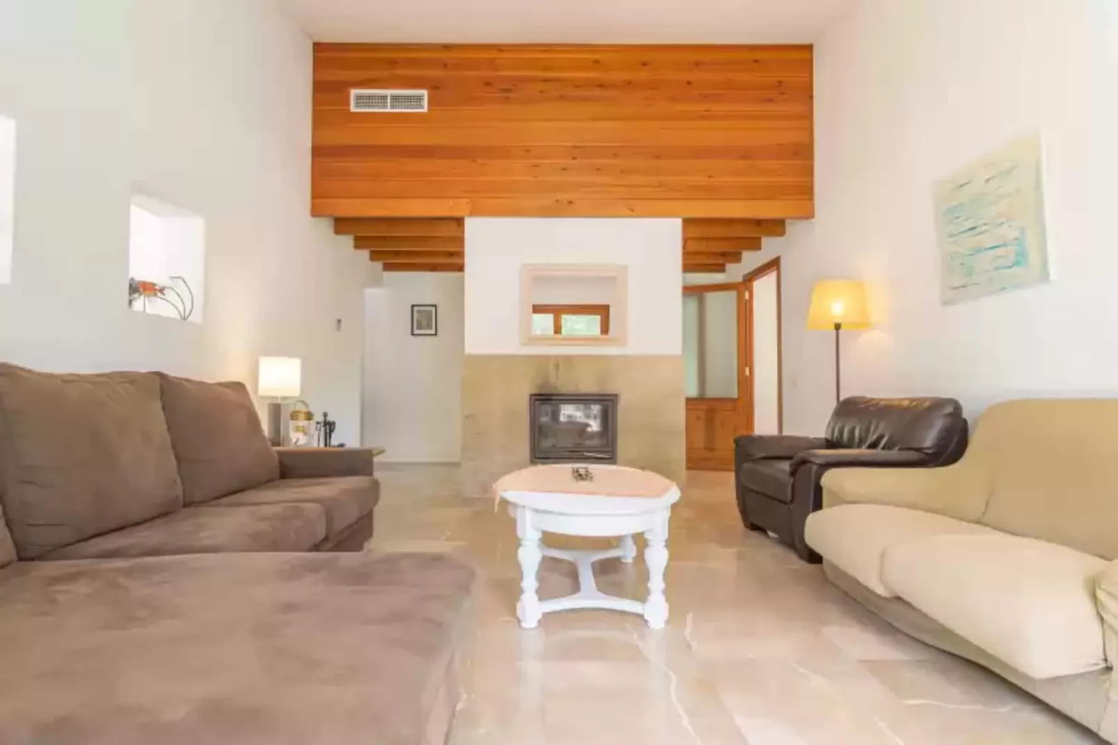 L'esplai-Living room