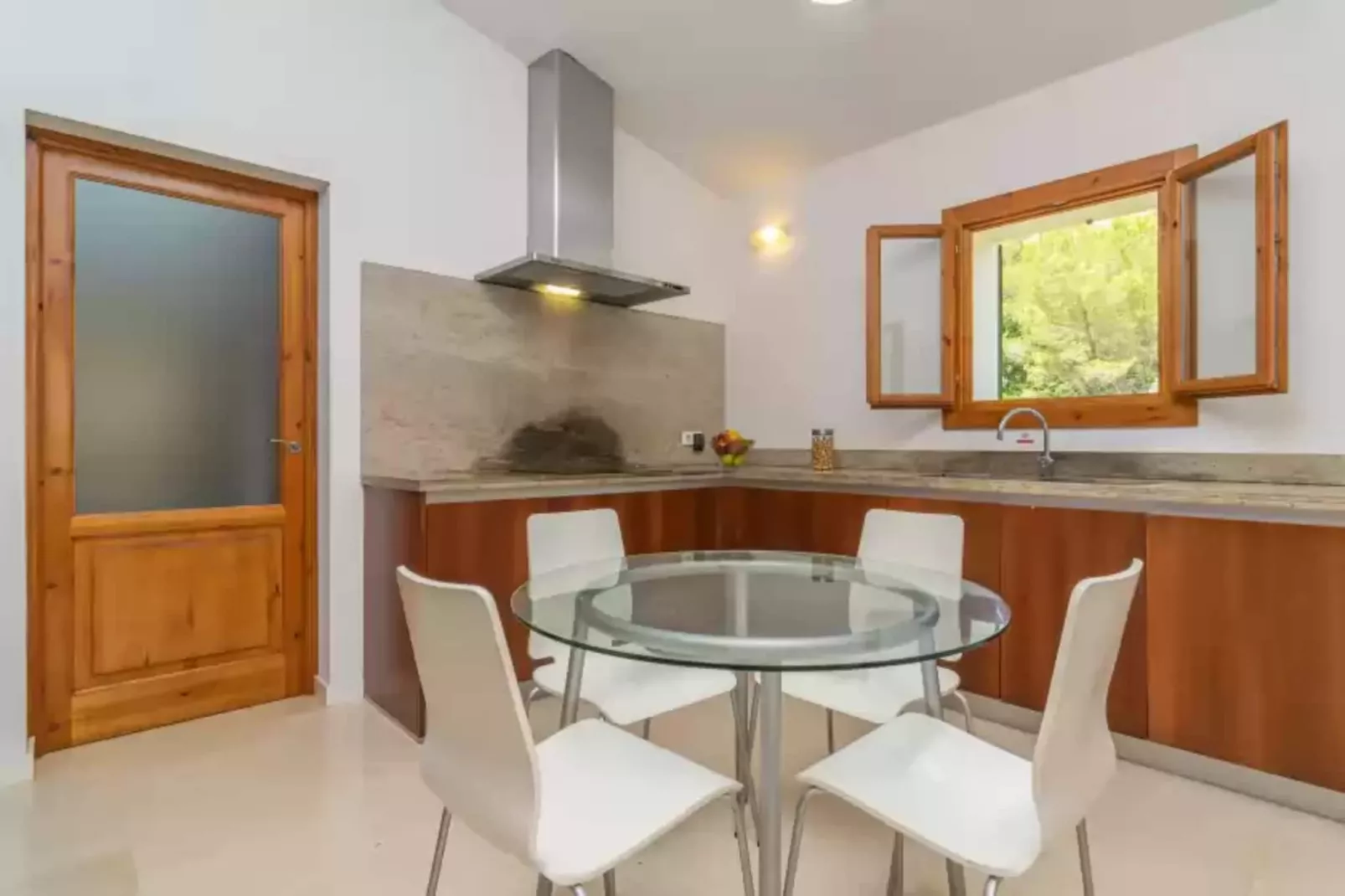 L'esplai-Dining room