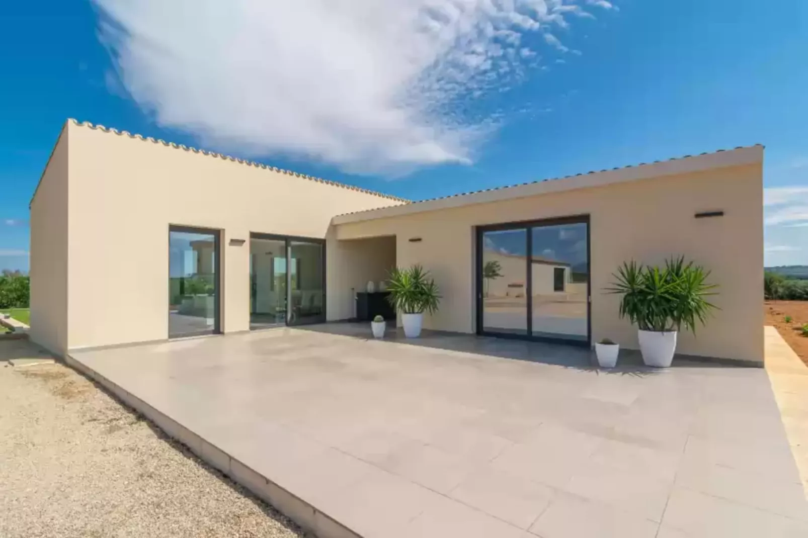 Son Sastre (figuerola)-Exterior summer