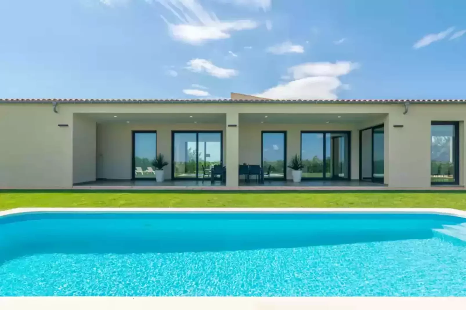 Son Sastre (figuerola)-Pool
