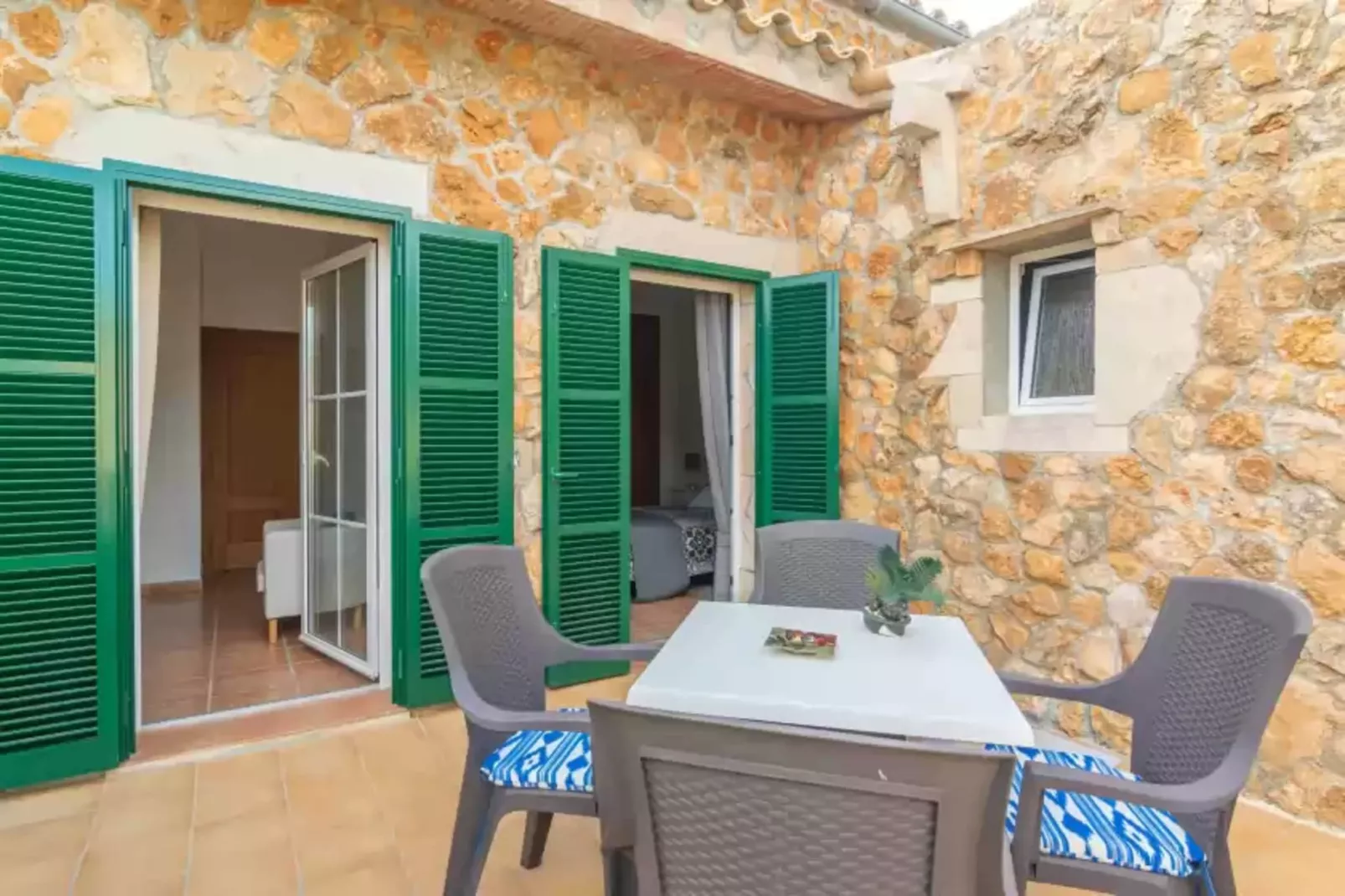 Ses Planetes-Terrace balcony