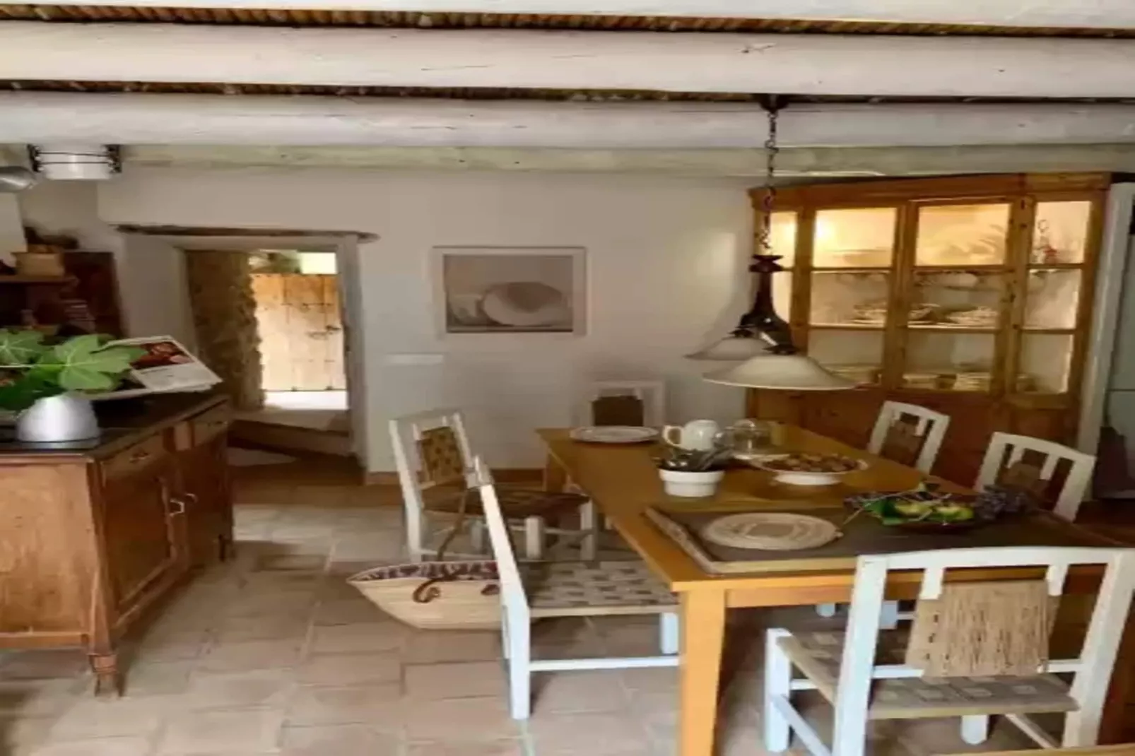 Can PeÑes-Dining room