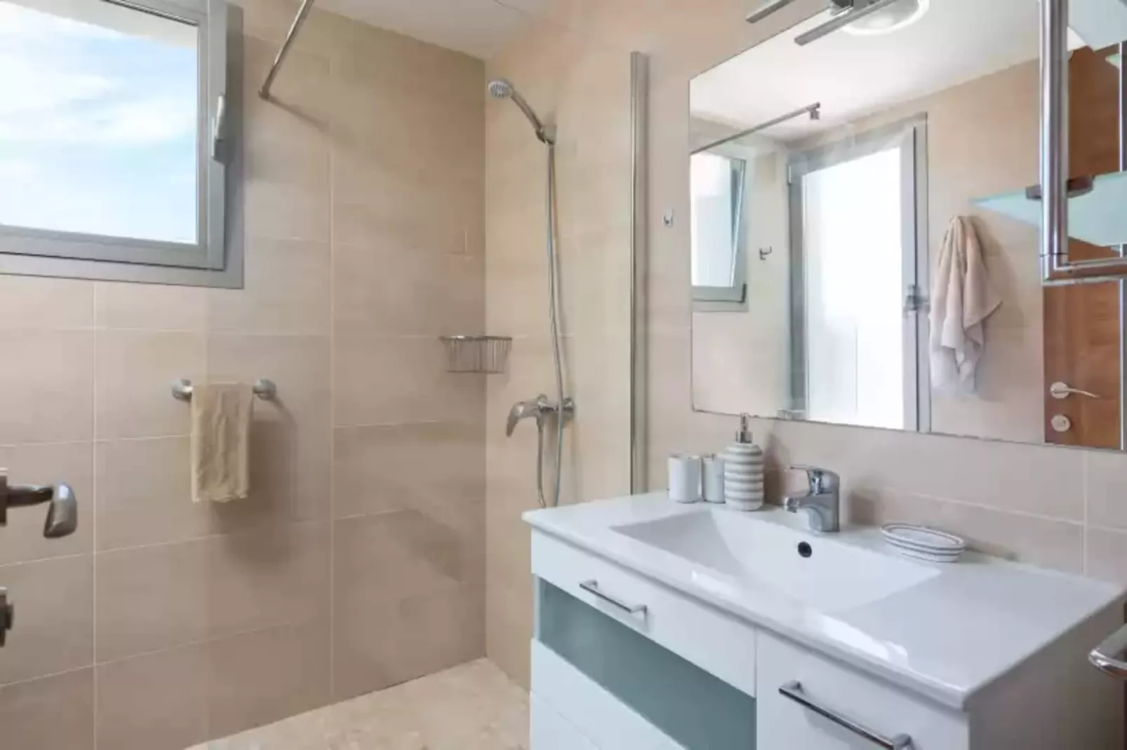 Garlanda 1-Bathroom