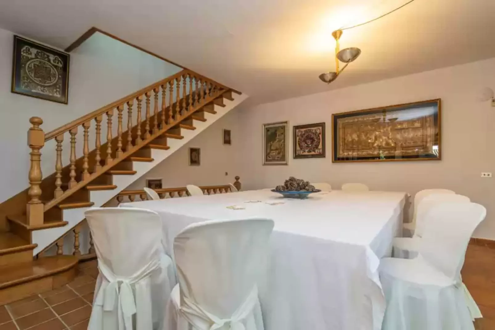 Tramontana-Dining room