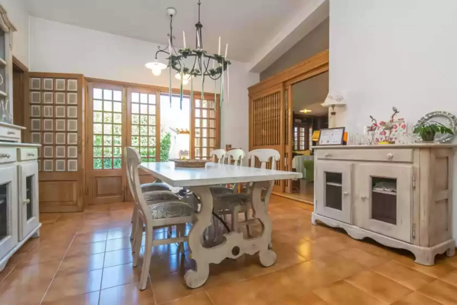 Tramontana-Dining room