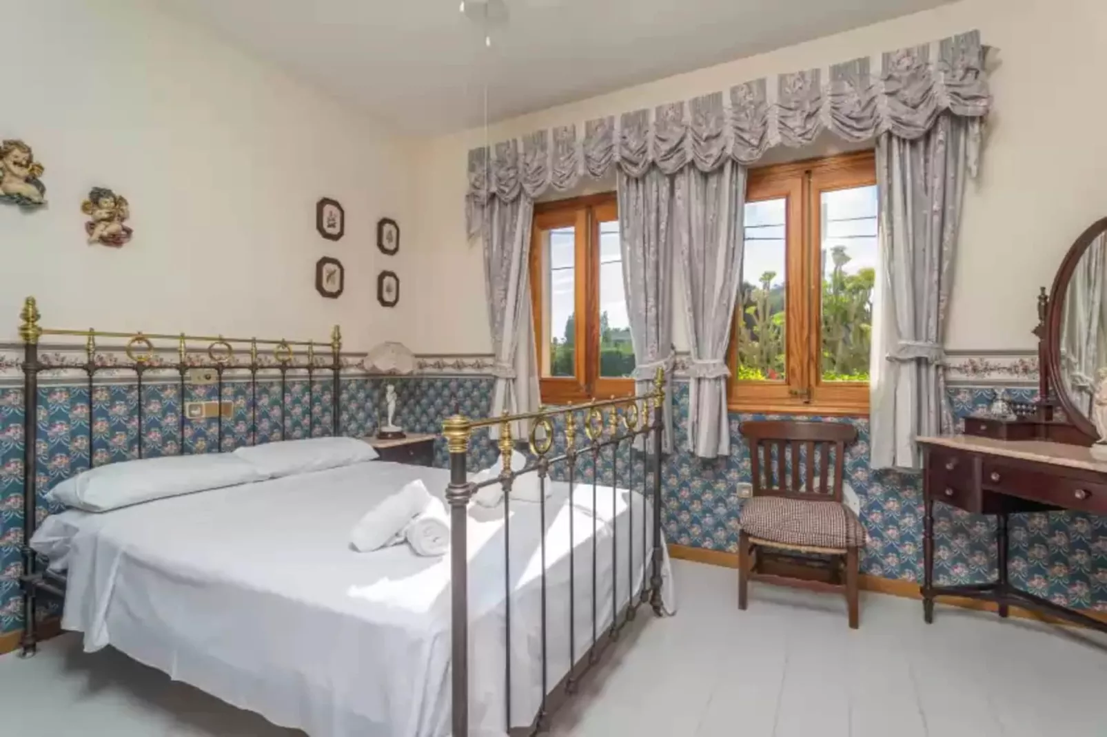 Tramontana-Bedroom