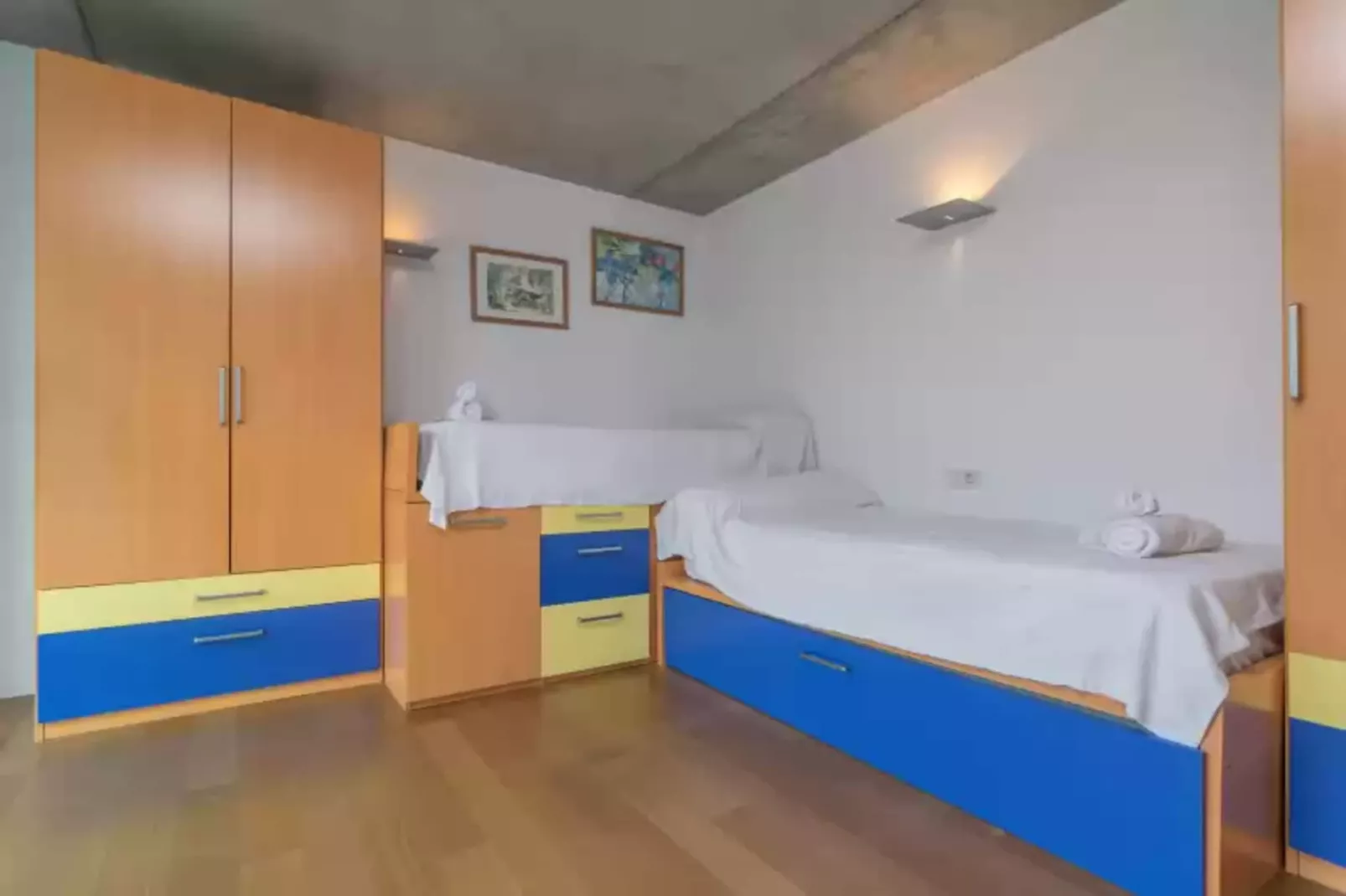 Luna-Bedroom