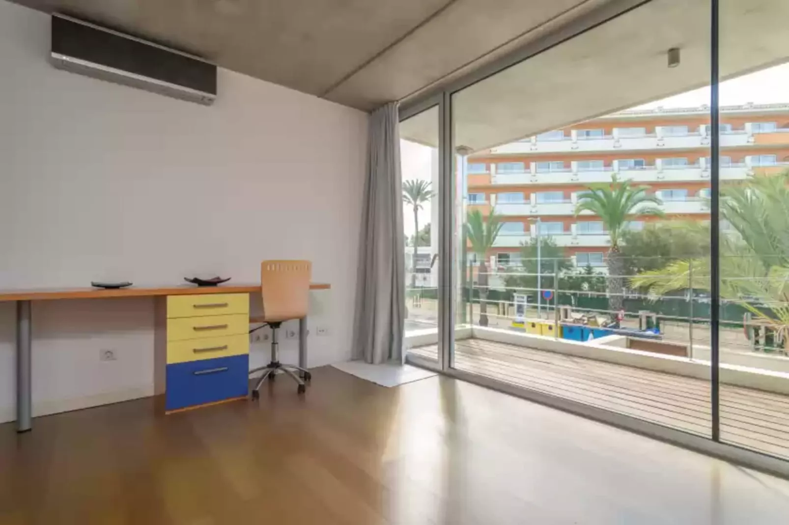 Luna-Recreation room