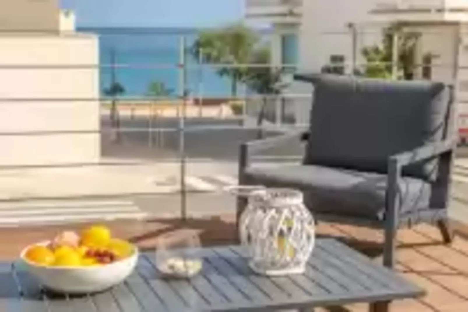 Luna-Terrace balcony