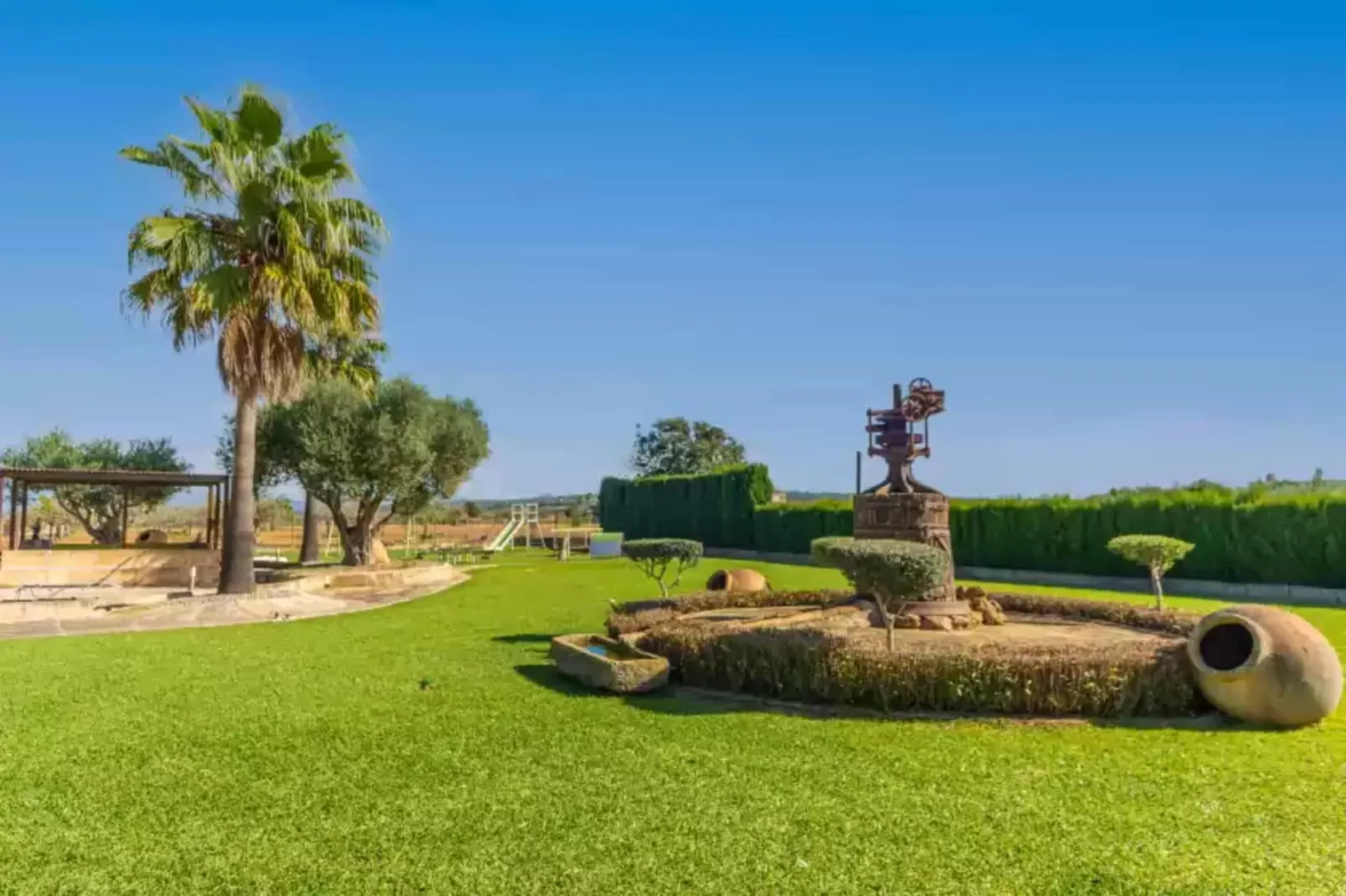 Son Mieres (de Sa Font)-Gardens summer