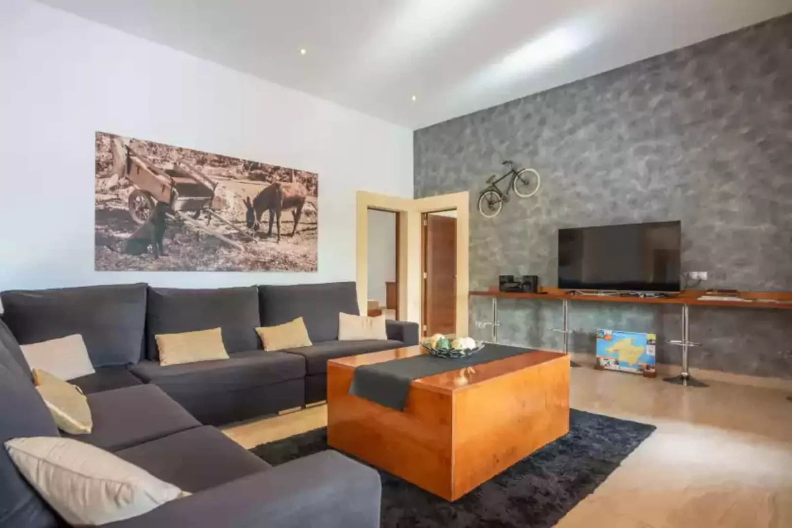 Luz De Luna-Living room