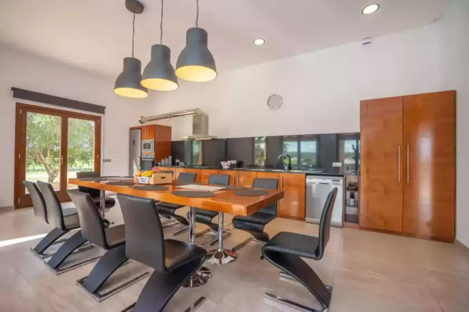 Luz De Luna-Dining room
