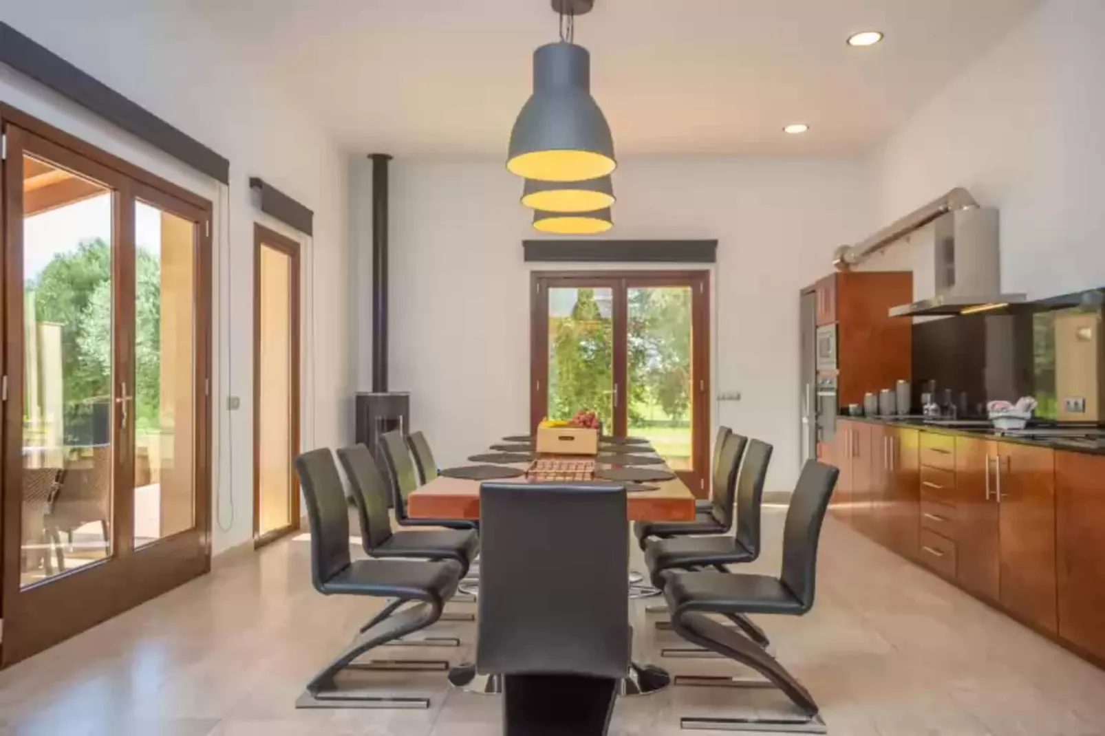 Luz De Luna-Dining room