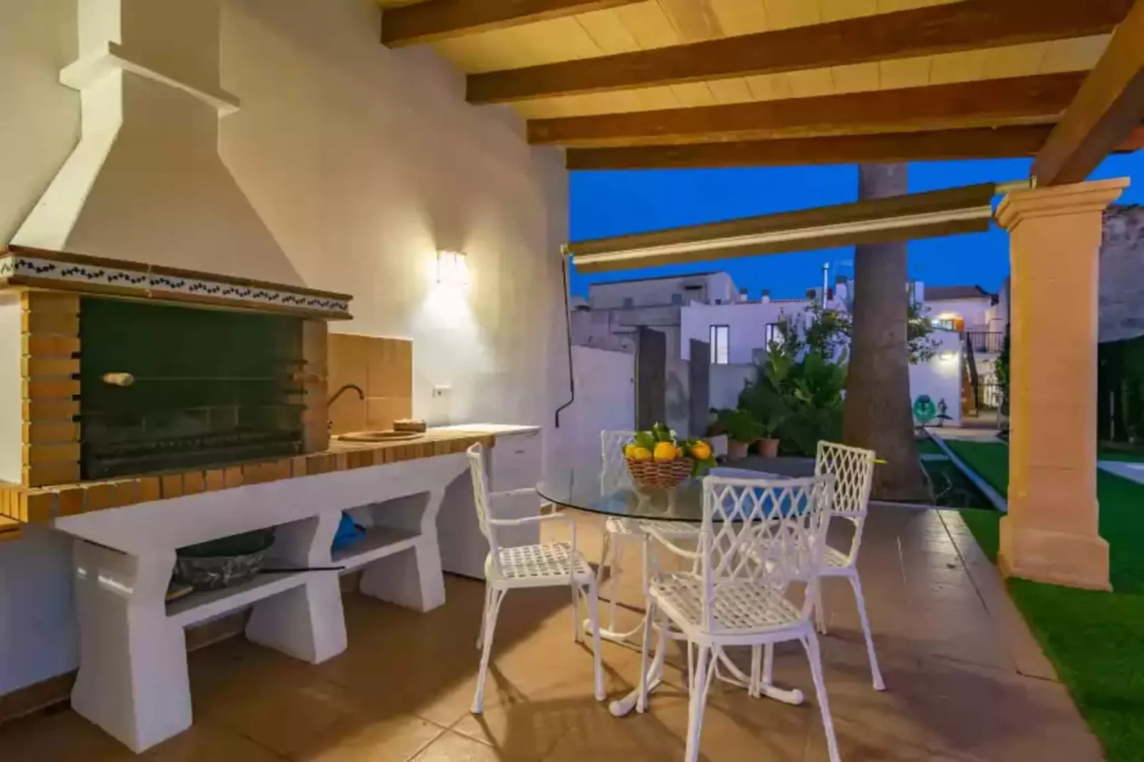 Can Serra (santa Margalida)-Terrace balcony