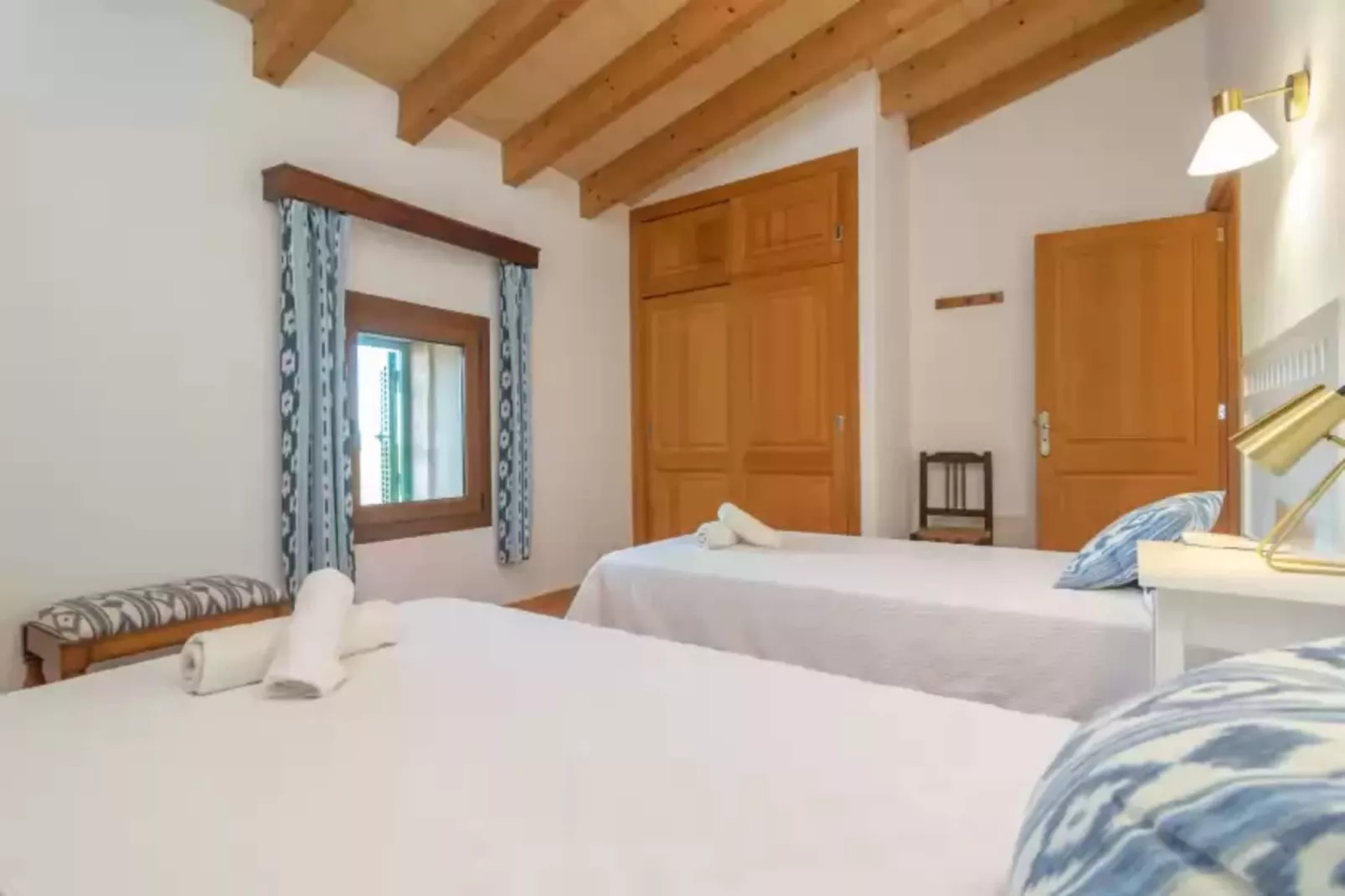 N'amera-Bedroom