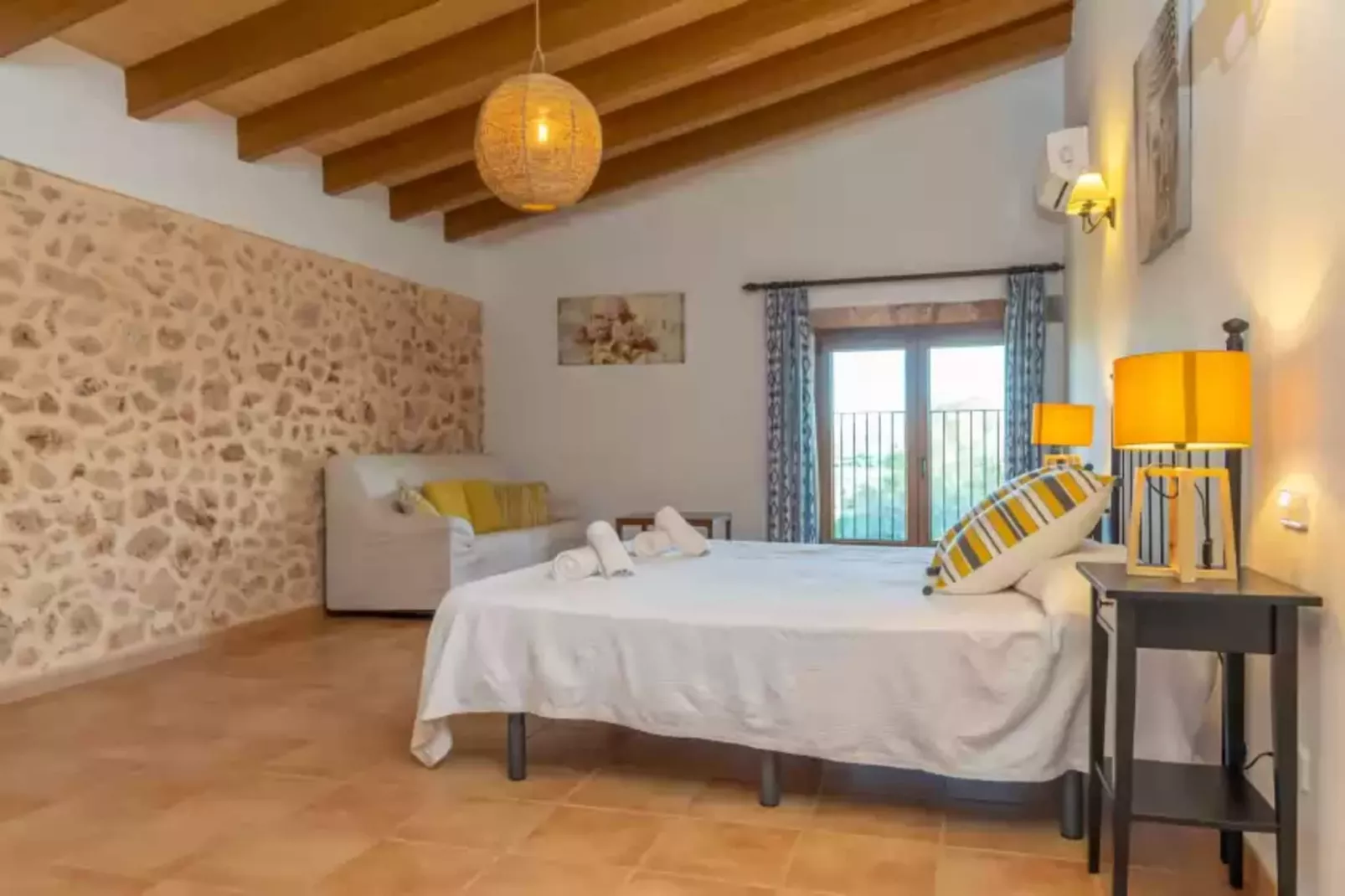 N'amera-Bedroom