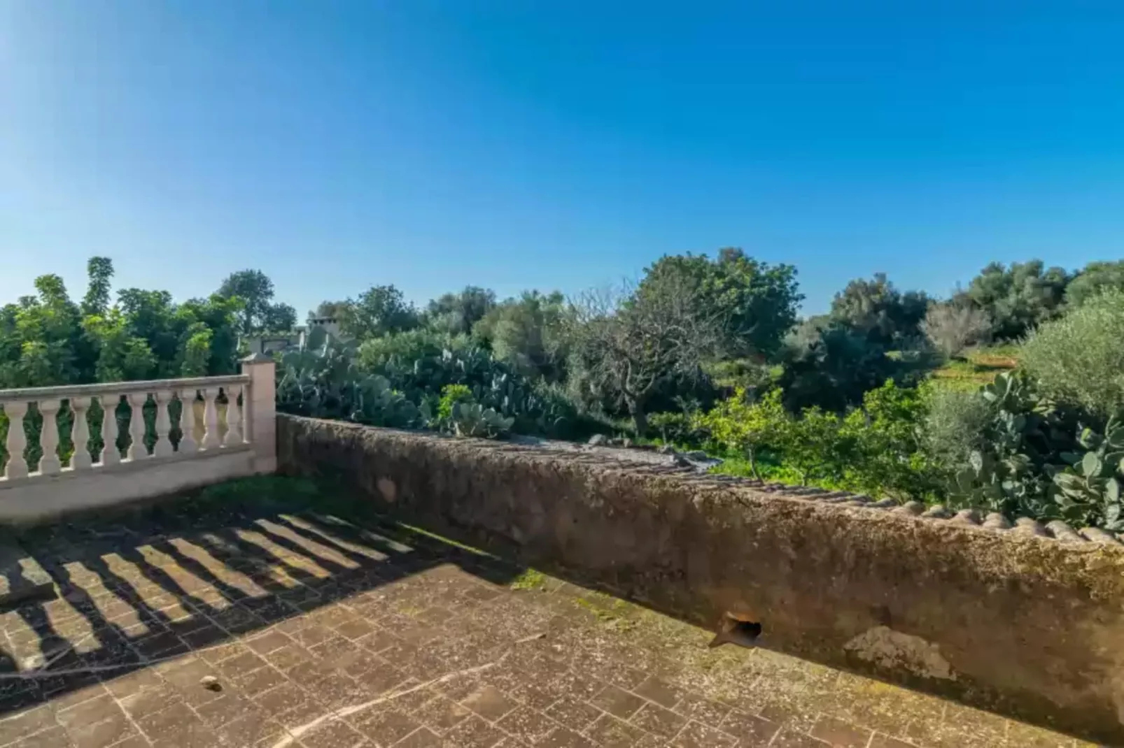 N'amera-Terrace balcony