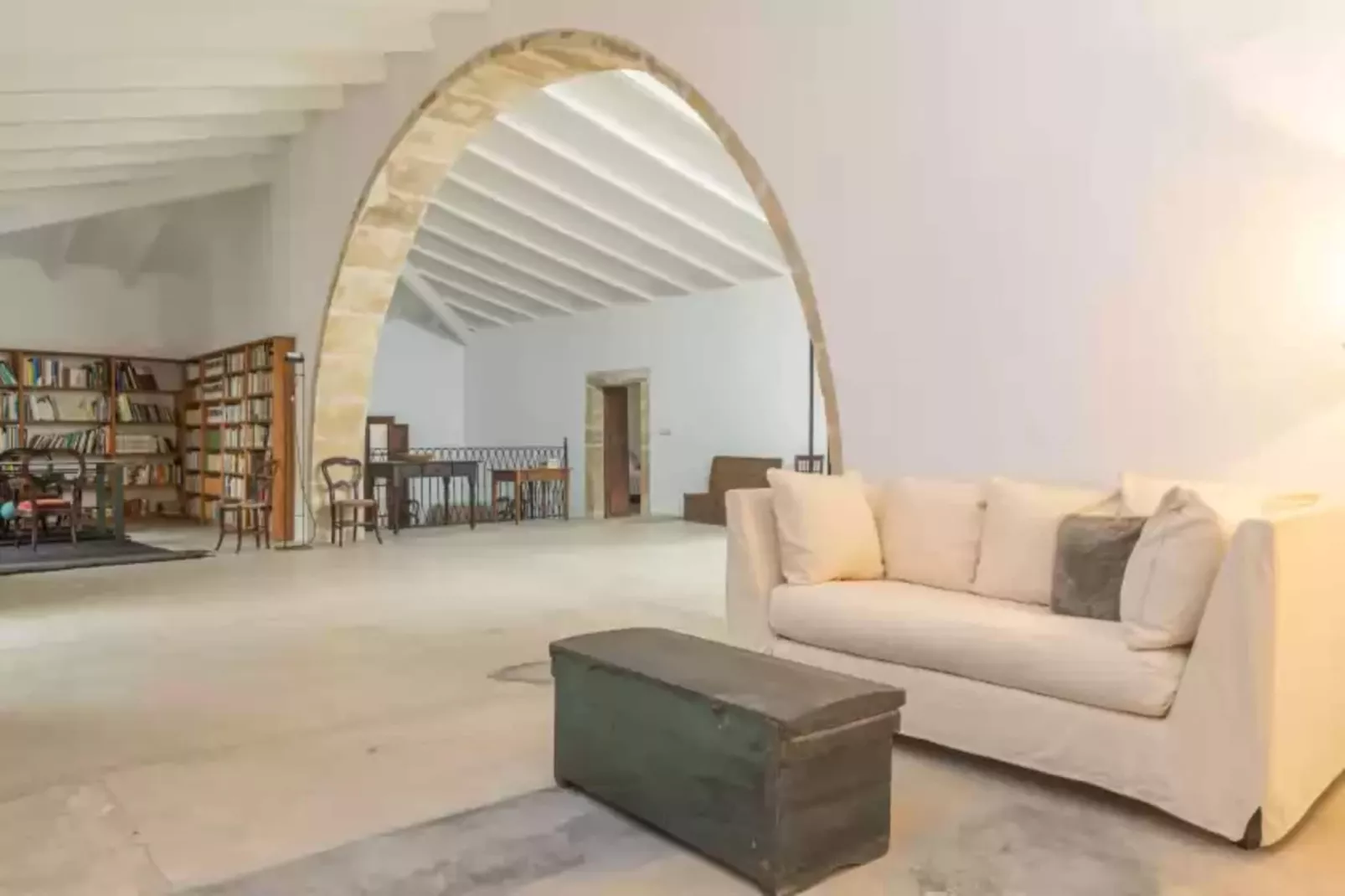 Josep Sanxo De La Jordana 12-Living room