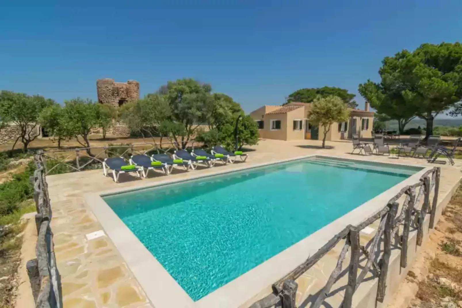 Talaia D'artrutx-Pool