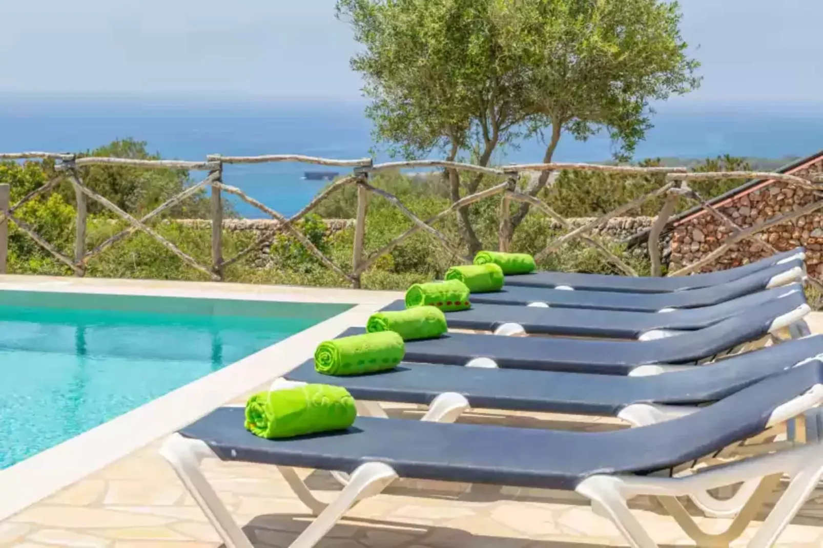 Talaia D'artrutx-Pool