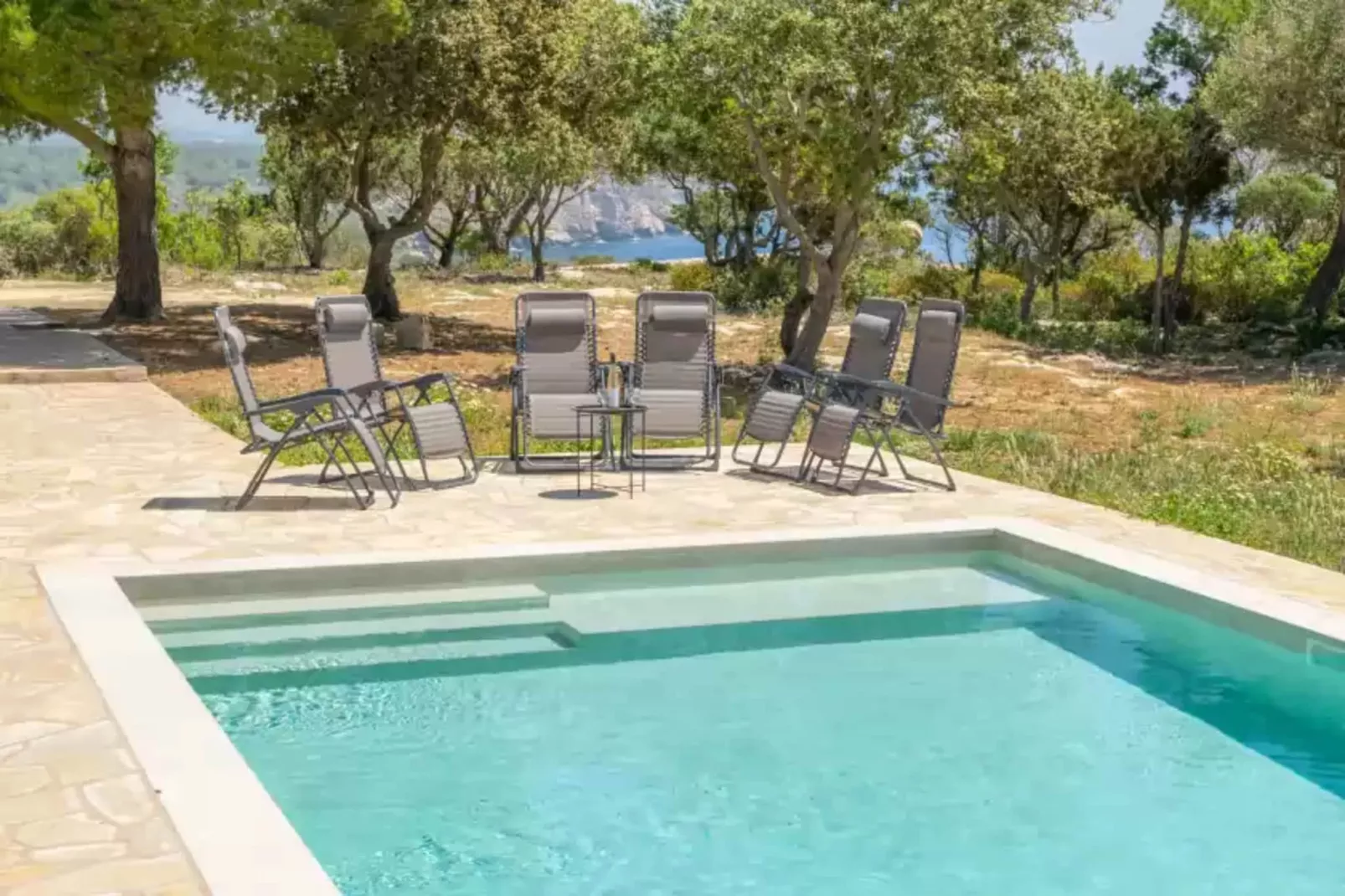 Talaia D'artrutx-Pool