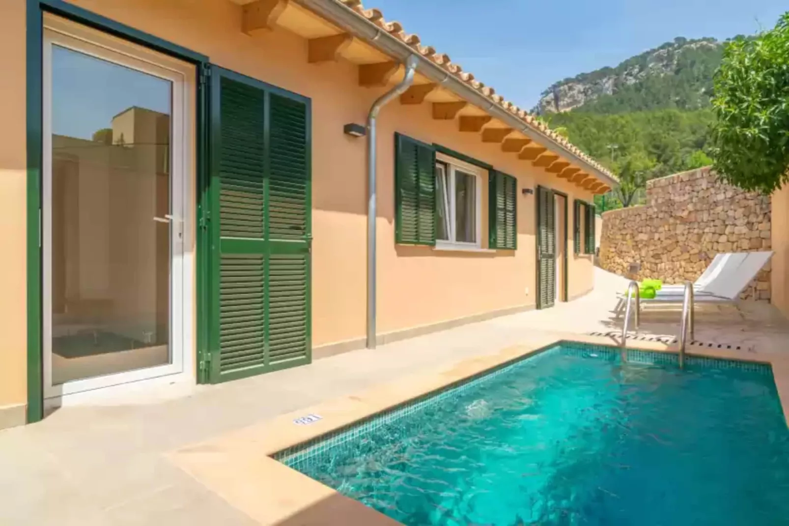 Can Moreu-Pool